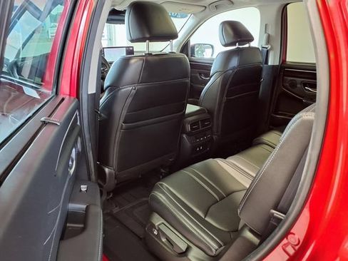 Used 2026 Honda Pilot Touring image 18