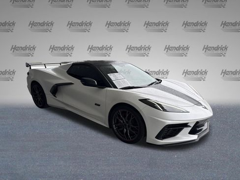 Used 2023 Chevrolet Corvette Stingray Premium Conv w/ Z51 Performance Package RWD image 2