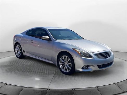 Used 2011 INFINITI G37 Journey w/ Premium Pkg image 7