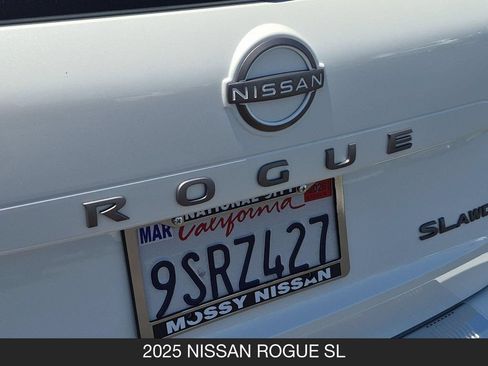 Certified 2025 Nissan Rogue SL AWD/4WD image 25