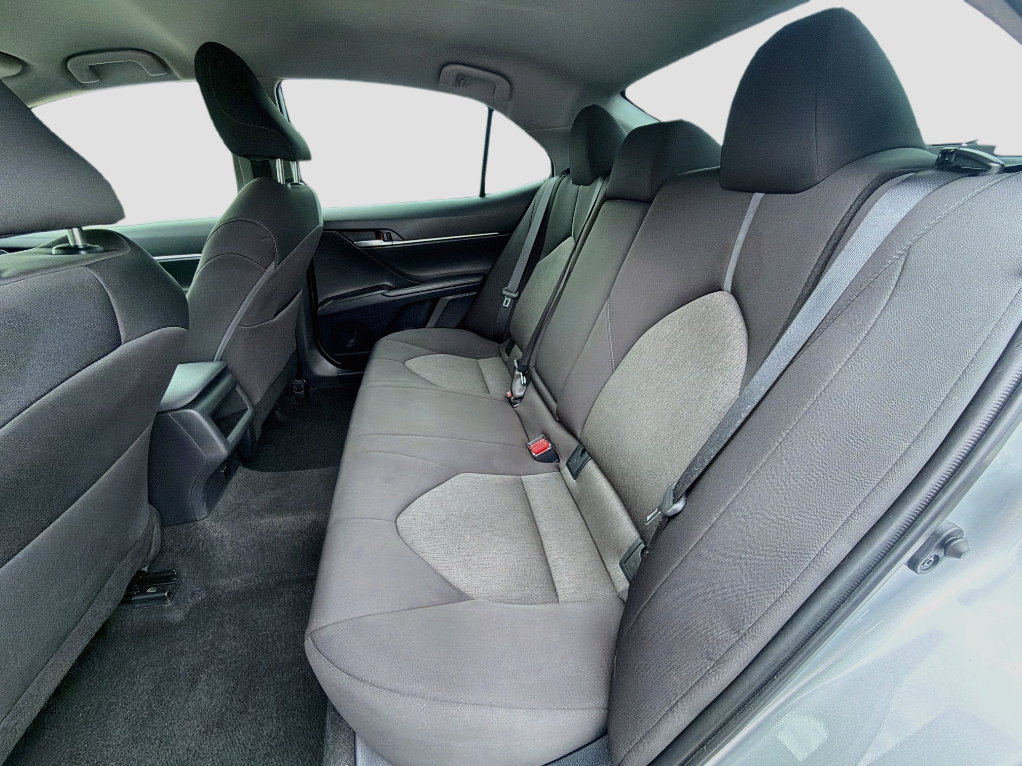 Used 2024 Toyota Camry LE FWD image 19
