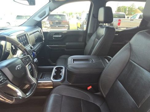 Used 2021 Chevrolet Silverado 1500 LT Trail Boss w/ Convenience Package II AWD/4WD image 19