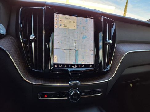 Certified 2023 Volvo XC60 B5 Plus w/ Protection Package Premier image 26