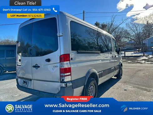 Used 2009 Freightliner Sprinter 2500 image 4