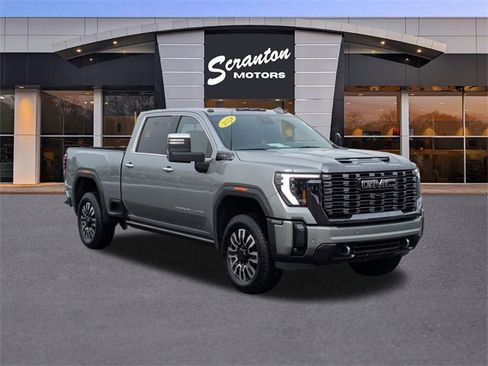 Used 2024 GMC Sierra 2500 Denali Ultimate w/ Max Trailering Package image 7