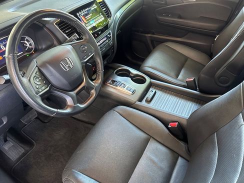 Used 2023 Honda Passport EX-L image 4