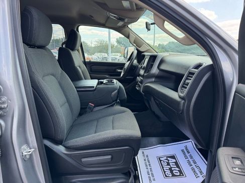 Used 2019 RAM 1500 Tradesman w/ SXT Appearance Group AWD/4WD image 18