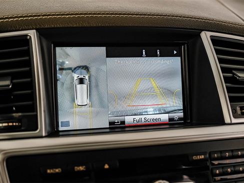 Used 2015 Mercedes-Benz GL 320 BlueTEC 4MATIC image 22