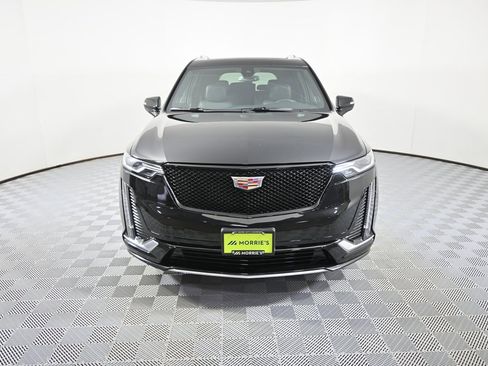 Used 2024 Cadillac XT6 Premium Luxury image 10