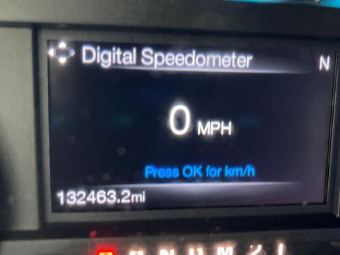 Used 2015 Ford F150 XLT w/ Equipment Group 302A Luxury AWD/4WD image 29