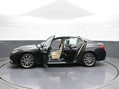 Used 2018 Acura TLX V6 w/ Technology Package FWD image 43