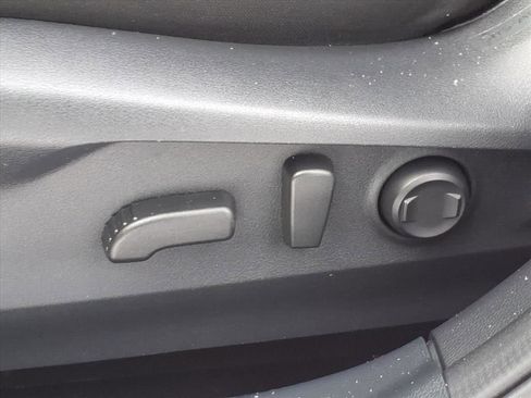 Used 2023 Subaru Legacy Premium image 11