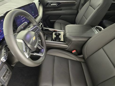 New 2026 Chevrolet Suburban LT w/ Comfort Package RWD image 14