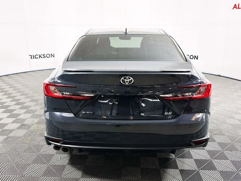 Certified 2025 Toyota Camry SE w/ Convenience Package image 4