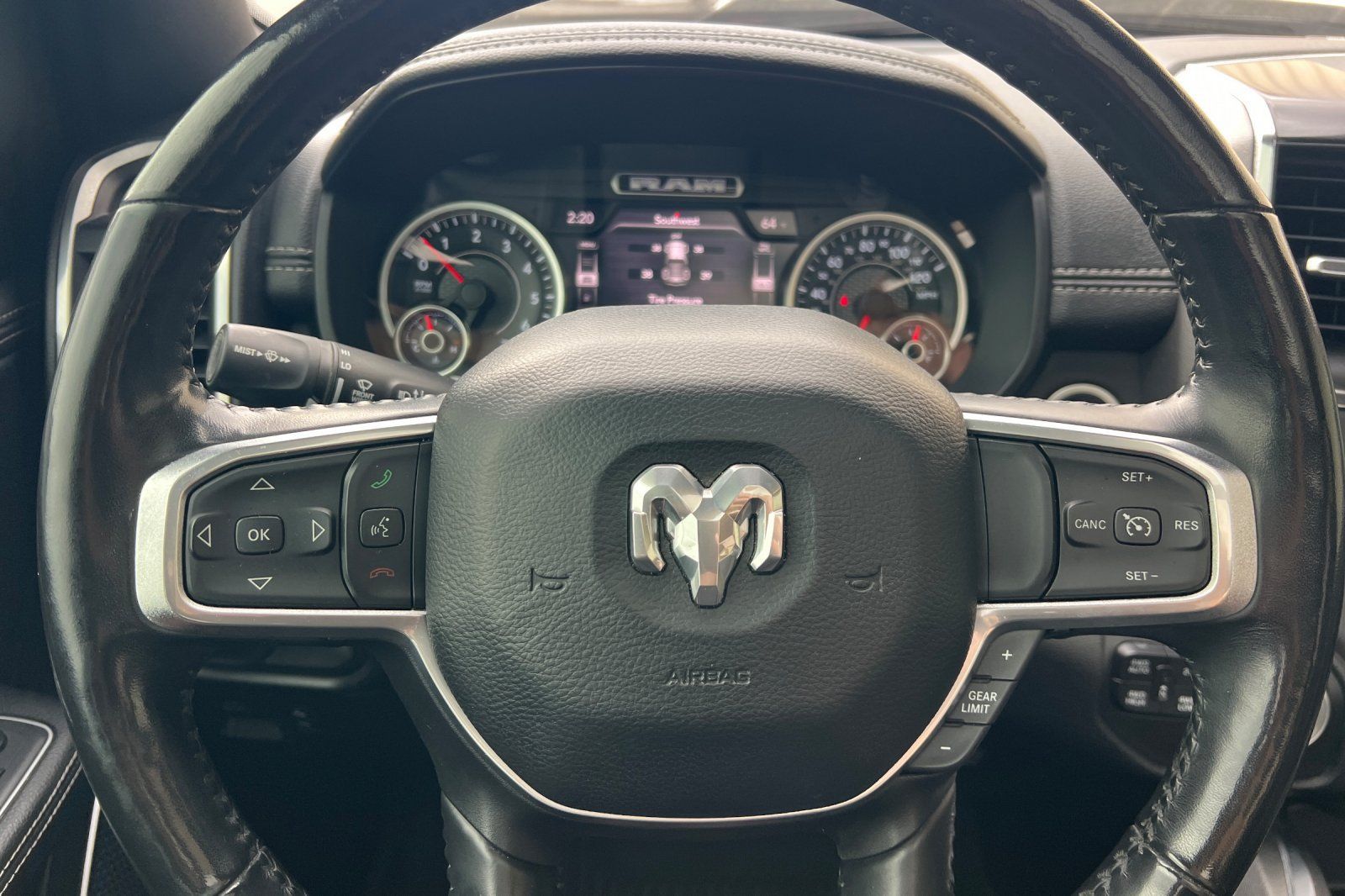Used 2020 RAM 1500 Laramie w/ Sport Appearance Package AWD/4WD image 27