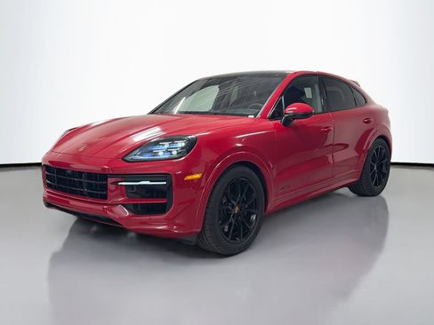 Certified 2025 Porsche Cayenne GTS AWD/4WD image 1