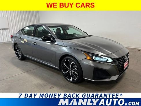 Used 2023 Nissan Altima 2.5 SR FWD image 1