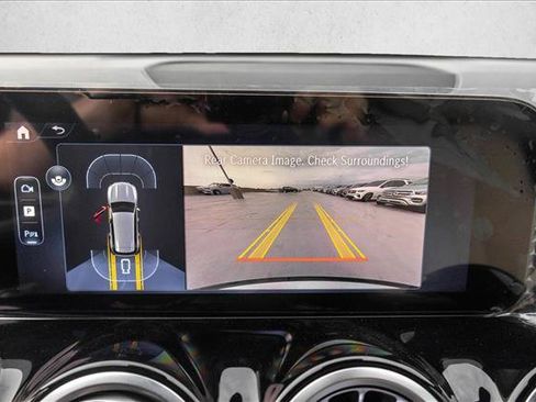 New 2026 Mercedes-Benz GLB 250 4MATIC image 17