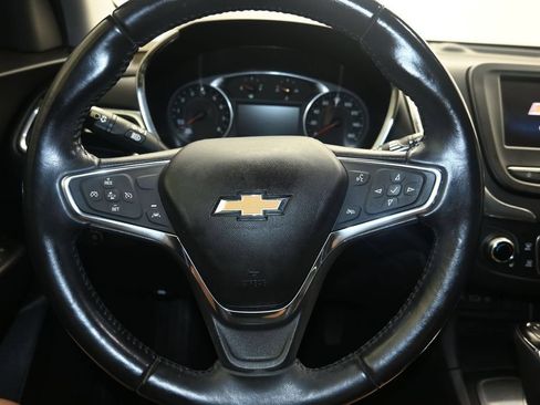 Used 2020 Chevrolet Equinox LT FWD image 13