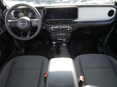 Used 2024 Jeep Wrangler Sport S image 10
