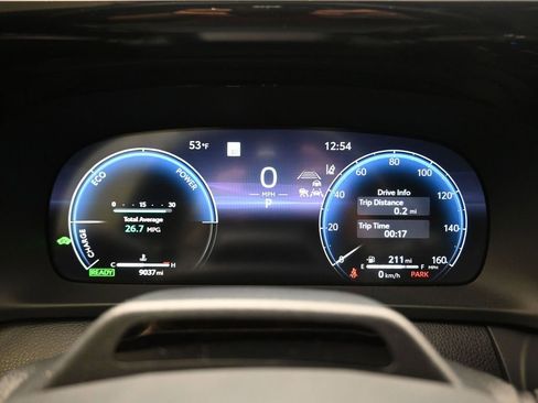 Used 2025 Toyota Crown Platinum image 6