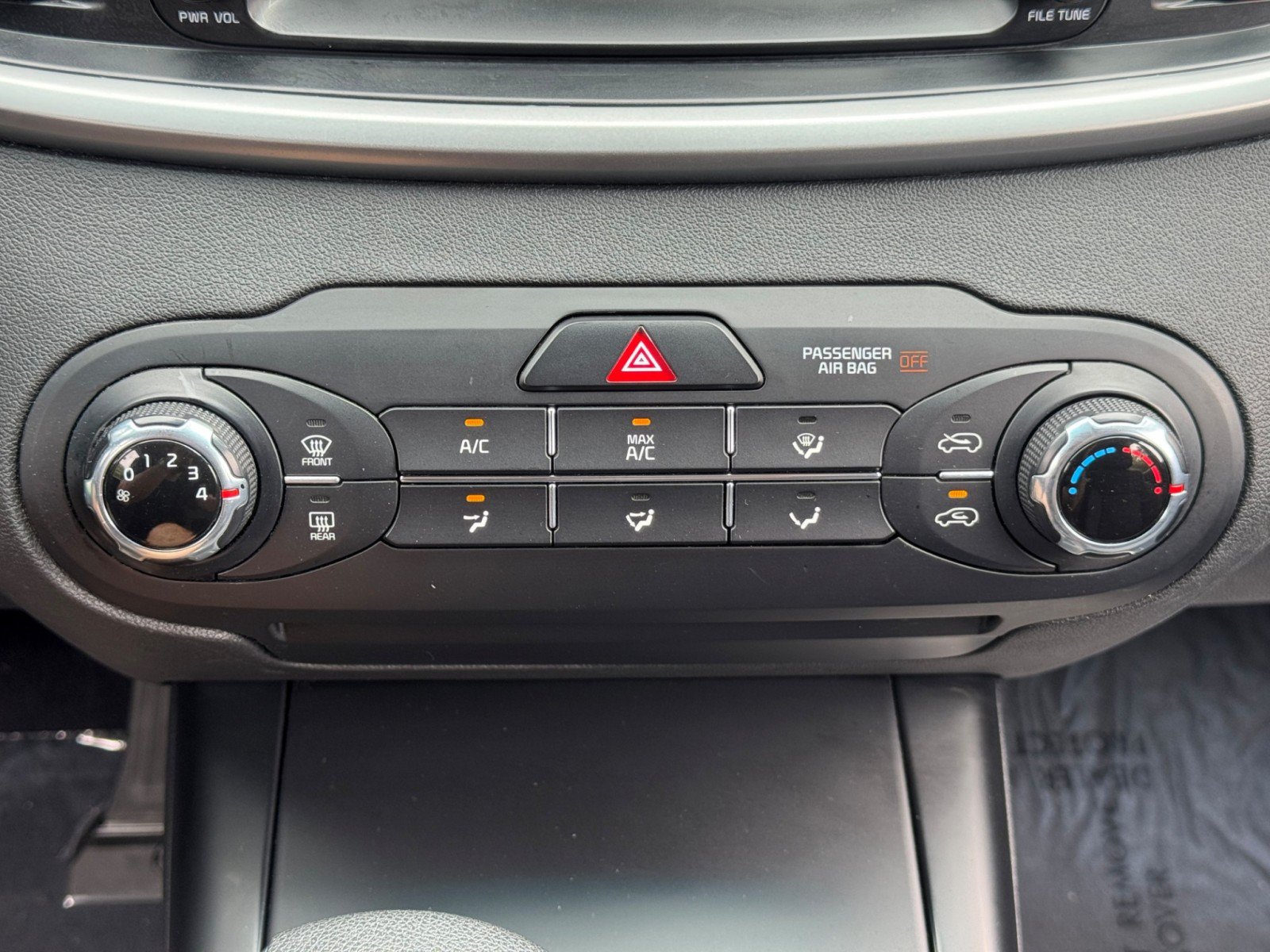 Used 2019 Kia Sorento FWD image 24