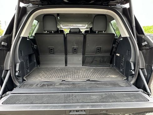 New 2025 Lincoln Navigator Reserve AWD/4WD image 26