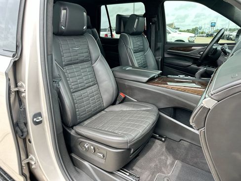 Used 2023 Cadillac Escalade Sport Platinum w/ LPO, ONYX Package RWD image 27