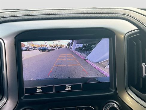 Used 2021 Chevrolet Silverado 1500 LT Trail Boss w/ Convenience Package II image 13