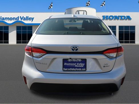 Used 2025 Toyota Corolla LE image 5