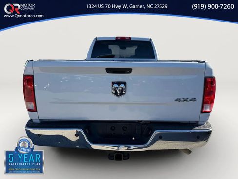 Used 2017 RAM 3500 Tradesman w/ Chrome Appearance Group AWD/4WD image 4