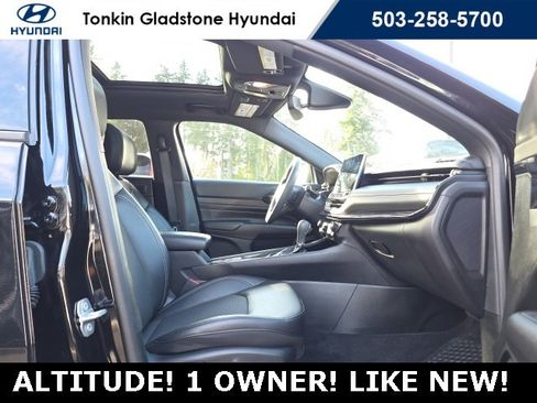 Used 2023 Jeep Compass Altitude w/ Sun and Sound Group image 22