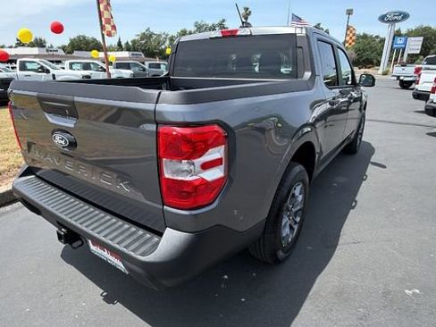 New 2026 Ford Maverick XLT w/ XLT Luxury Package FWD image 4