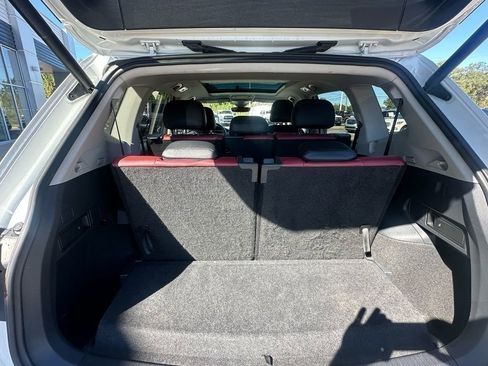 Used 2021 Volkswagen Tiguan SEL image 8