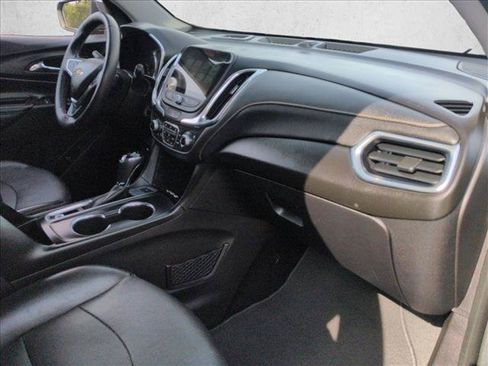 Used 2018 Chevrolet Equinox Premier FWD image 29