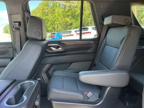 Used 2024 Chevrolet Tahoe Z71 w/ Luxury Package AWD/4WD image 14