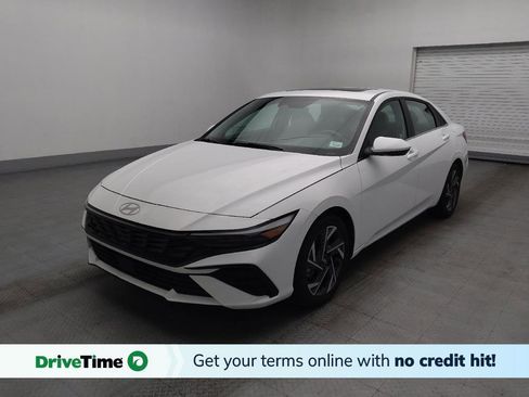 Used 2025 Hyundai Elantra SEL FWD image 1