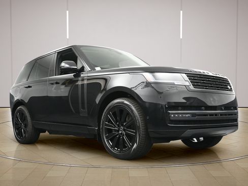 Used 2025 Land Rover Range Rover SE AWD/4WD image 25