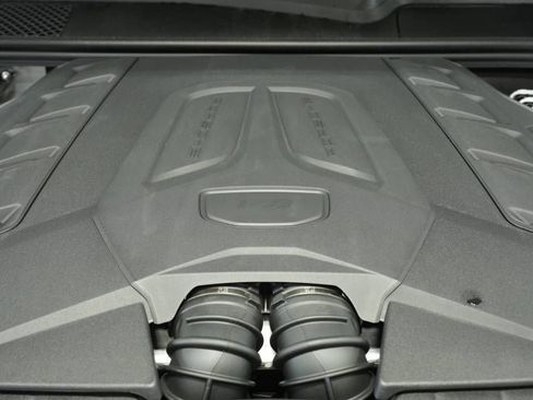 New 2026 Porsche Cayenne GTS image 30