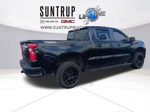 Used 2020 Chevrolet Silverado 1500 LT Trail Boss w/ Midnight Edition image 6