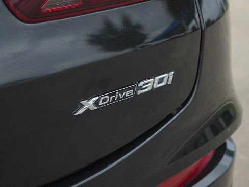 Used 2020 BMW X4 xDrive30i image 8