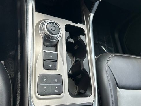 Used 2023 Ford Explorer XLT w/ Equipment Group 202A RWD image 19