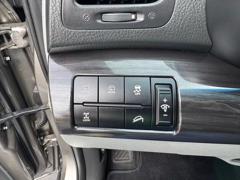 Used 2011 Kia Sorento LX AWD/4WD image 18