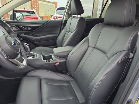 Used 2025 Subaru Outback Touring image 18
