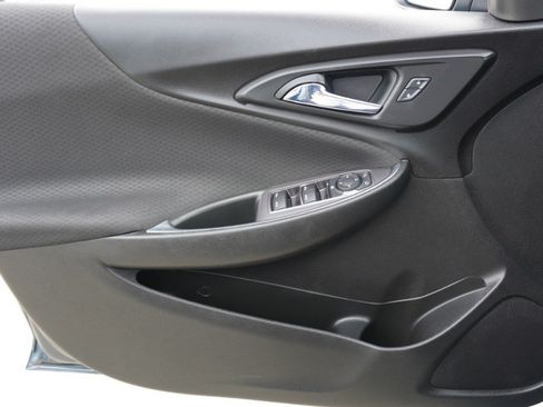 Used 2020 Chevrolet Malibu LT FWD image 19