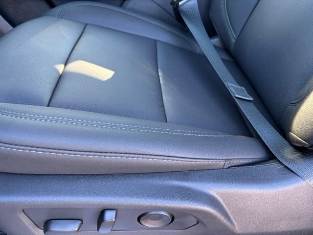 New 2026 GMC Sierra 1500 SLT AWD/4WD image 16