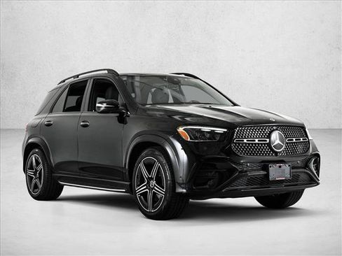 Certified 2025 Mercedes-Benz GLE 580 4MATIC image 3