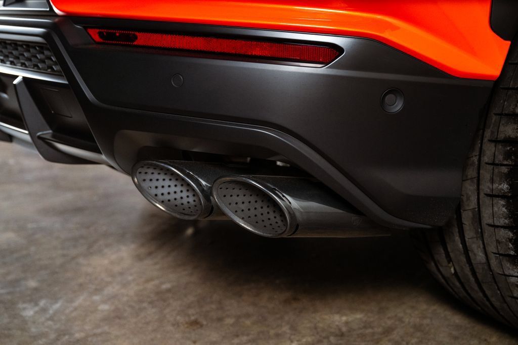 Used 2024 Lamborghini Urus S AWD/4WD image 49