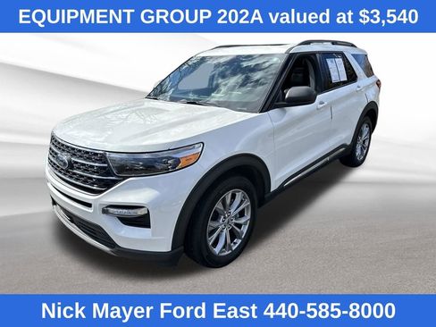 Used 2023 Ford Explorer XLT w/ Equipment Group 202A image 3