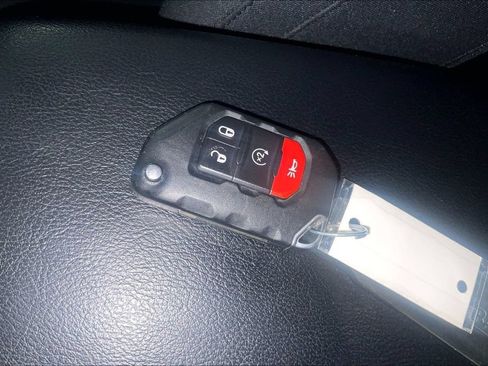 Used 2021 Jeep Gladiator Sport AWD/4WD image 13